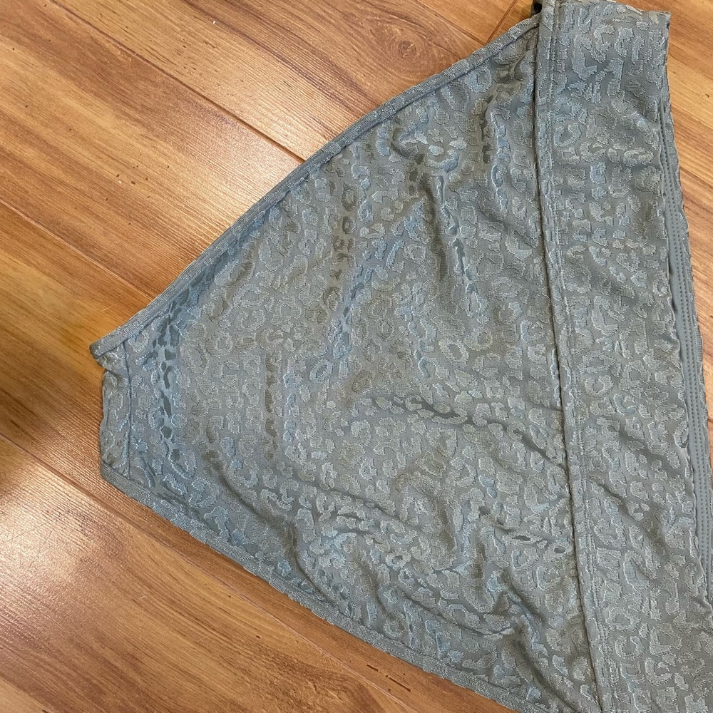 2 piece sage green high waisted bikini. Size XL(16-18) New with tags. - Picture 7 of 7